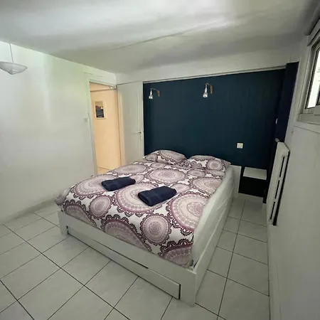 Sejour Confortable A La Neptune 2 דירה